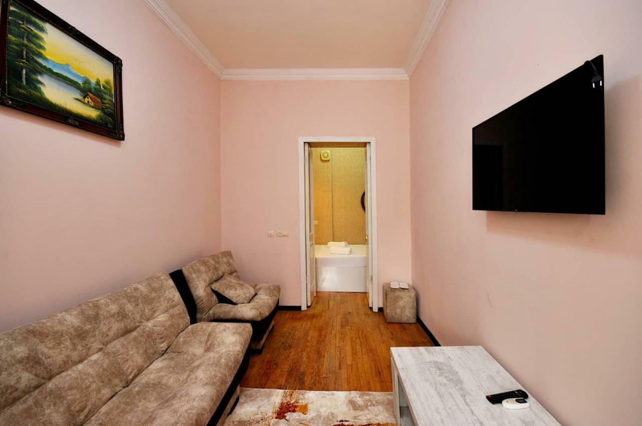 Dani Home Tbilisi Bagian luar foto